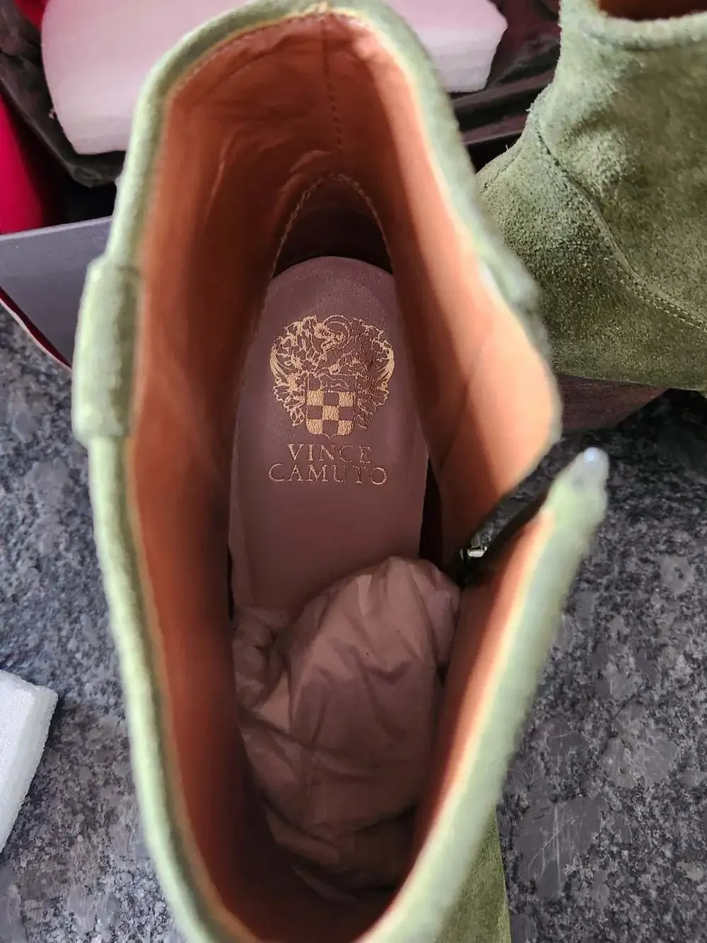 Vince Camuto nib vince